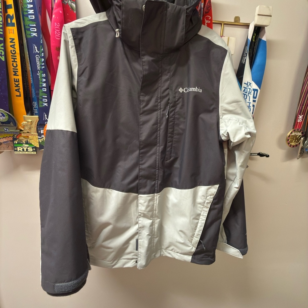 Columbia Charcoal and White Outerwear